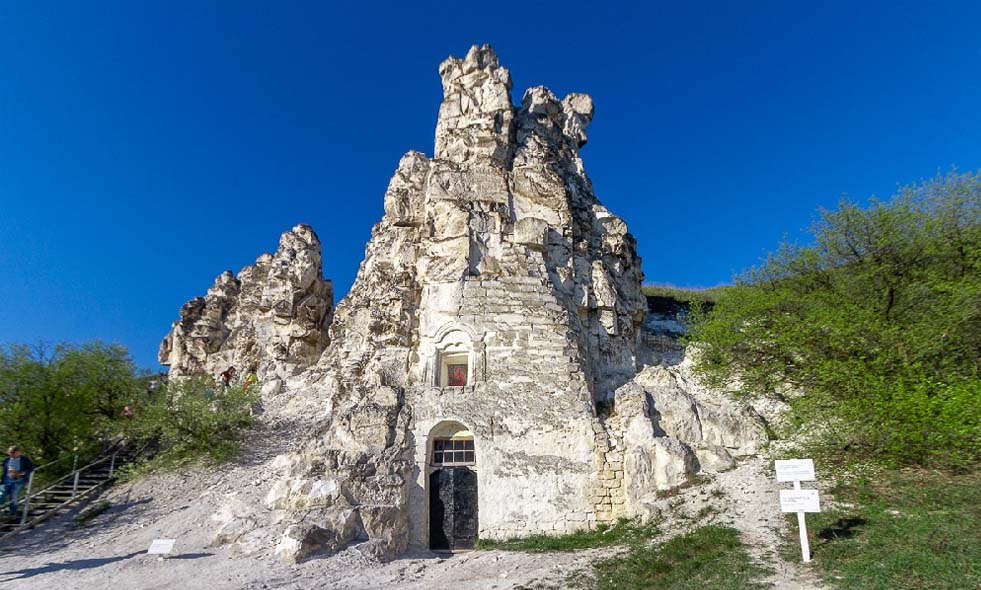 Пещерный комплекс в Больших Дивах с церковью Сицилийской иконы Божией Матери