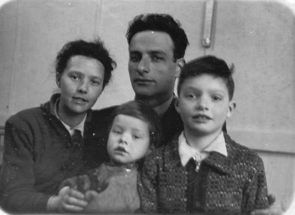 Цукерман В. А. с семьей